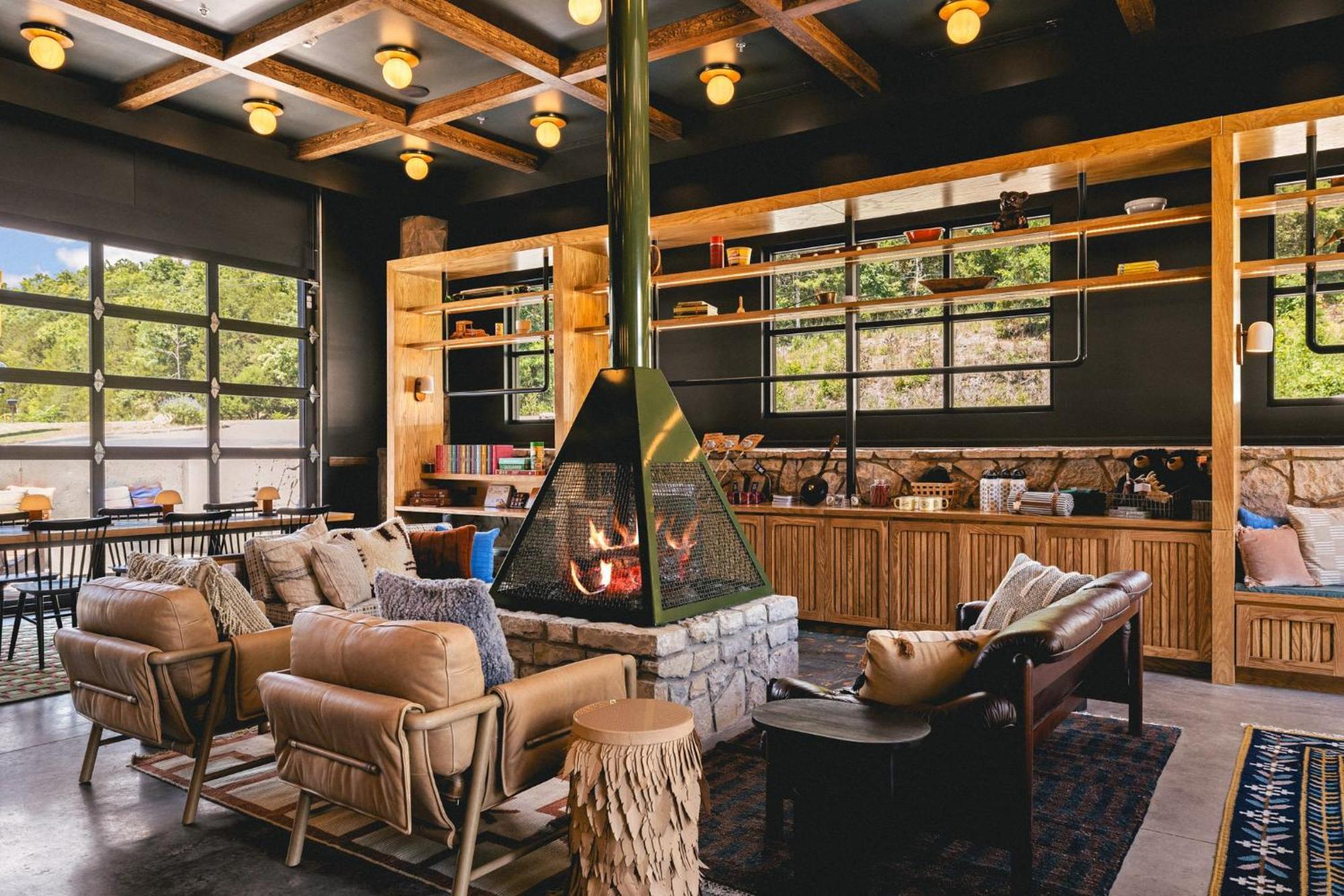 برانسون The Ozarker Lodge المظهر الخارجي الصورة
